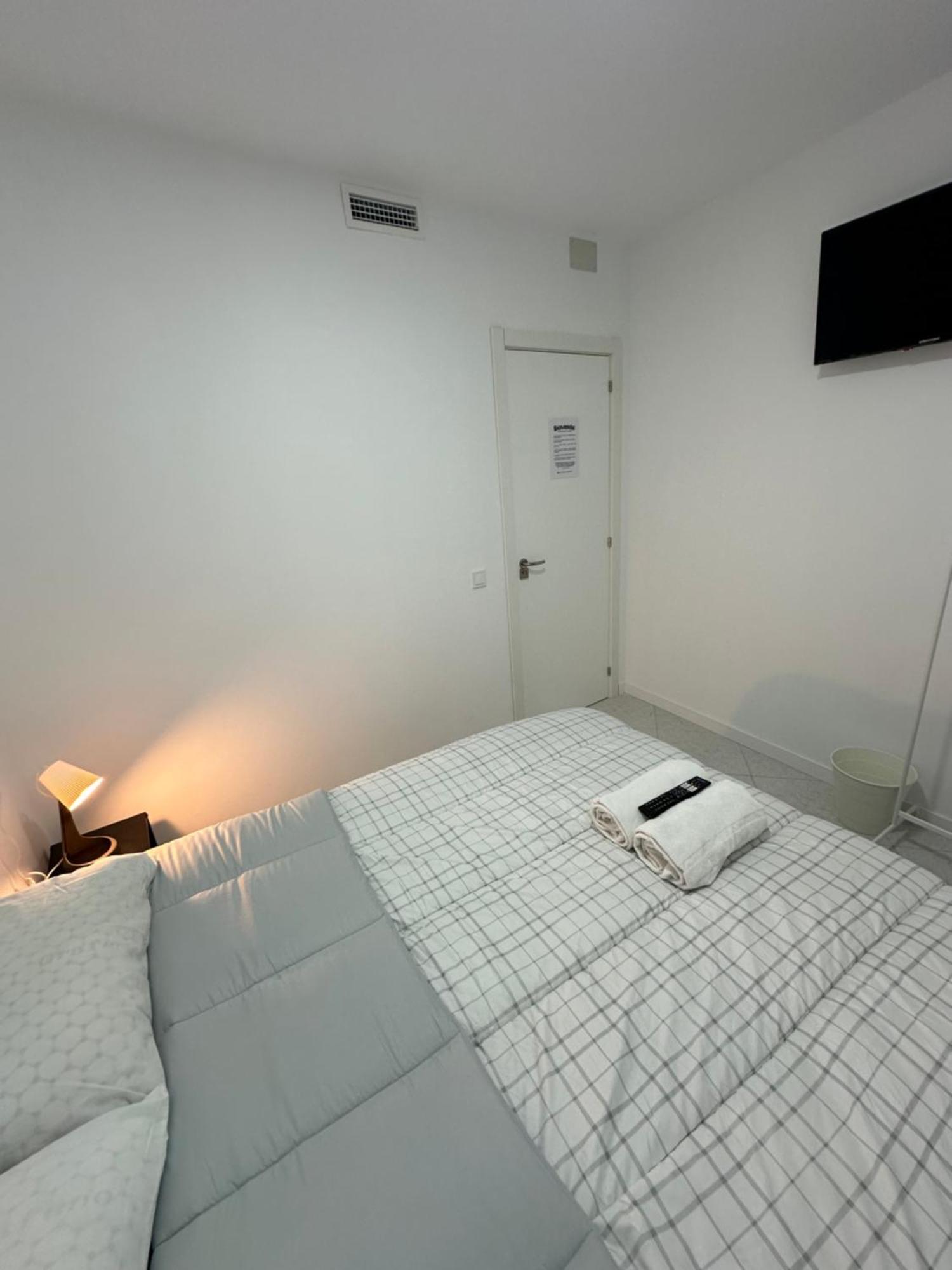 Rooms Mediavilla Madrid Eksteriør billede
