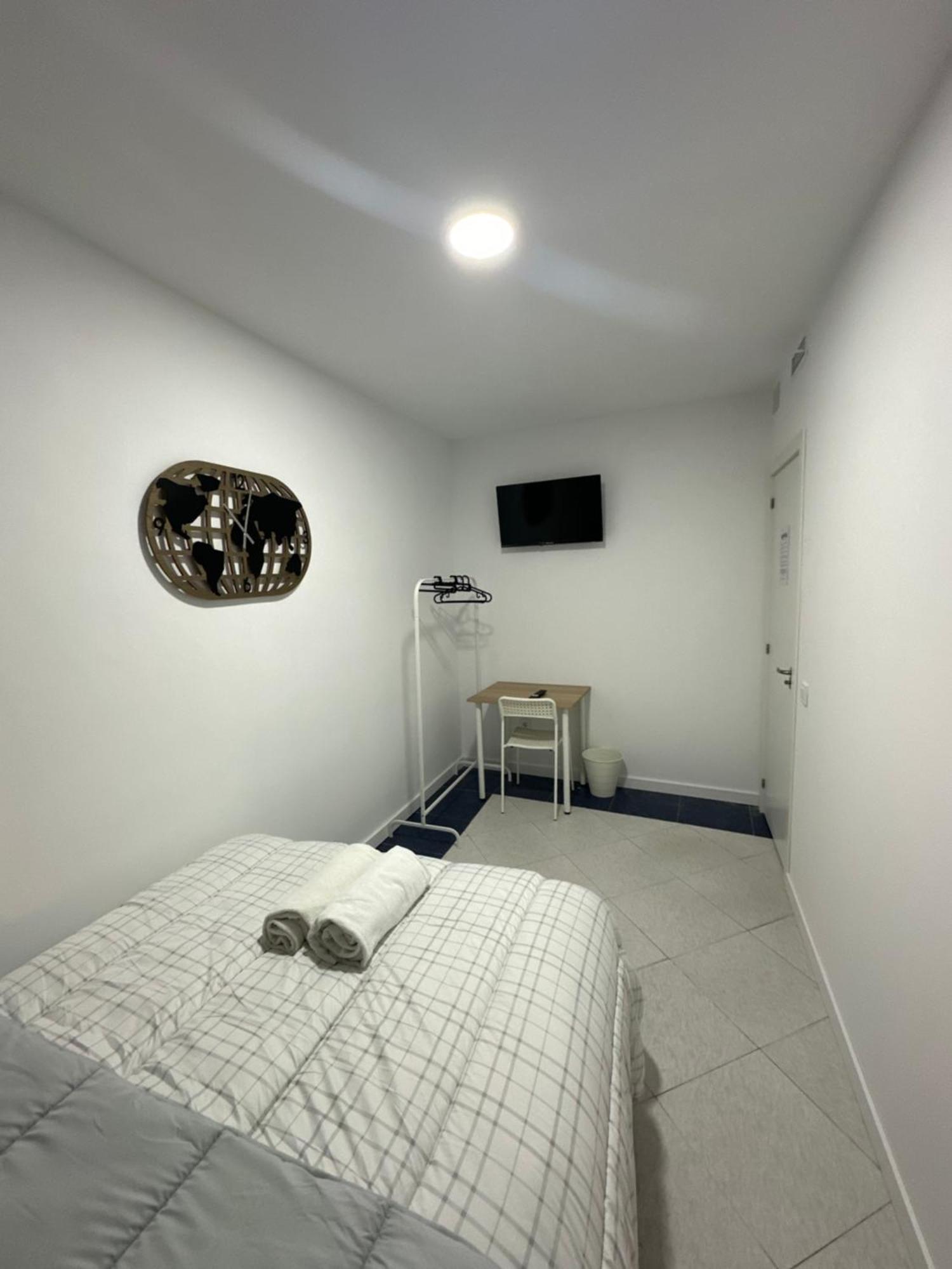 Rooms Mediavilla Madrid Eksteriør billede